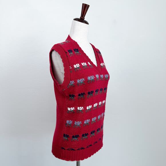 Vintage Red Floral Knit V-Neck Sweater Vest - Picture 5 of 7